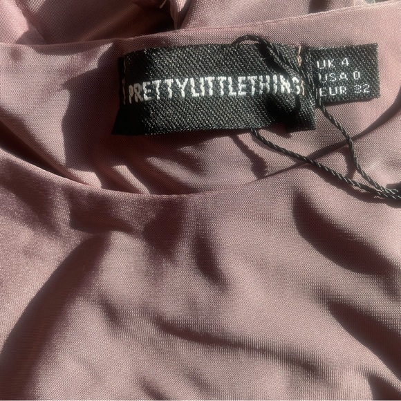 Pretty Little Thing NWT Slinky Racer Neckline Bodysuit in Mauve - Picture 13 of 14
